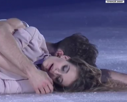 ガブリエラ・パパダキス＆ギヨーム・シゼロン　NHK杯2016　エキシビション