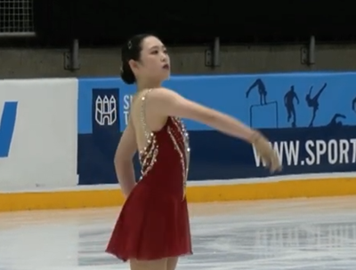 アンナ・ポゴリラヤ　中国杯2015　ショート演技　(解説：ロシア語)
